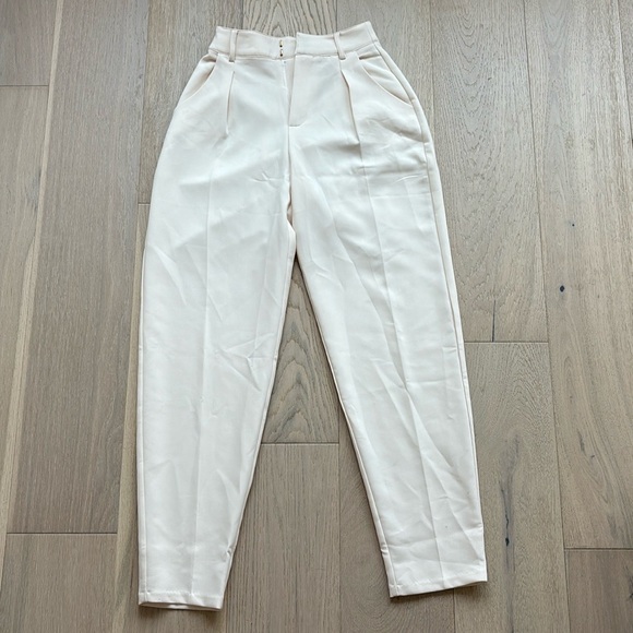 DISSH JACKSON CREAM TAPERED LEG PANT - Picture 7 of 7